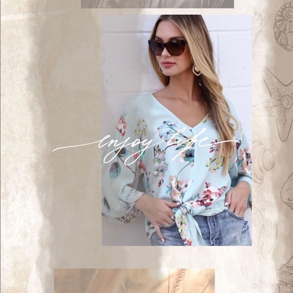 PRIVATE PARTY Tops - Floral V-Neck Front Tie Top